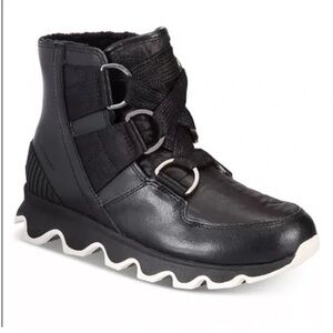 Sorel Kinetic Short Lace Up Boots Black Leather Womens 9 Waterproof
